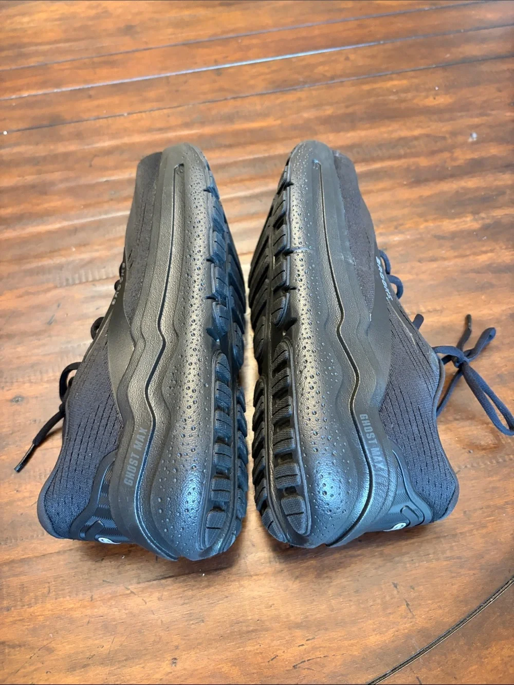 Brooks Black Ghost Max Woman US 10 ACs
